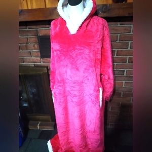 Pink ladies oversized rob with hood